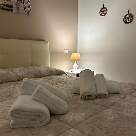 סירקוזה Lucia'S Rooms מראה חיצוני תמונה