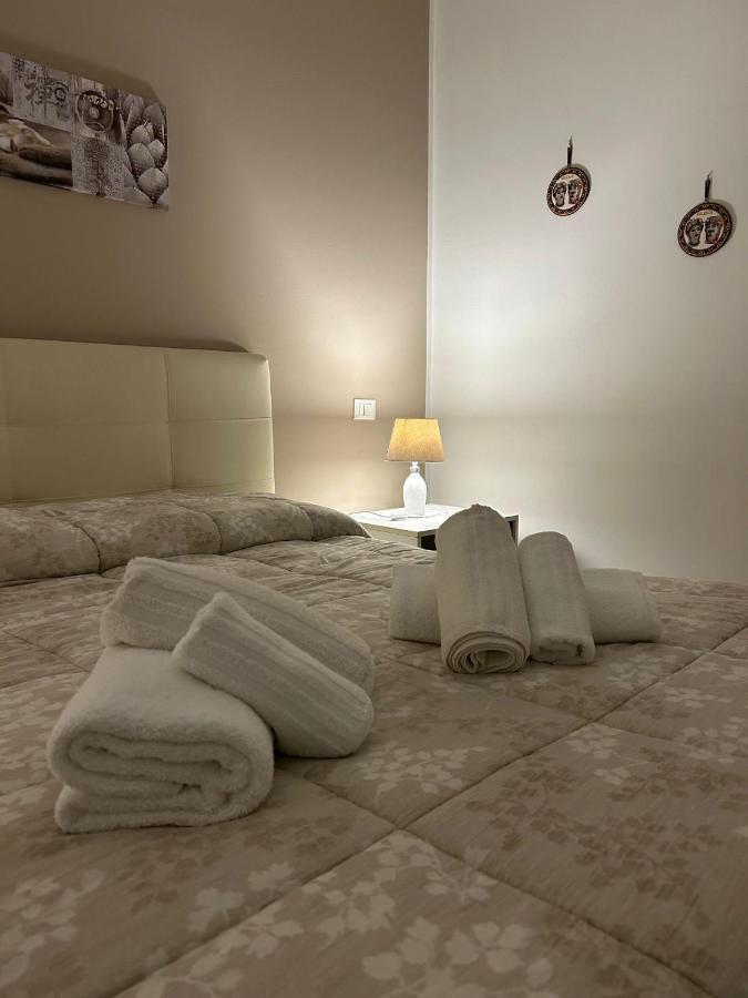 סירקוזה Lucia'S Rooms מראה חיצוני תמונה