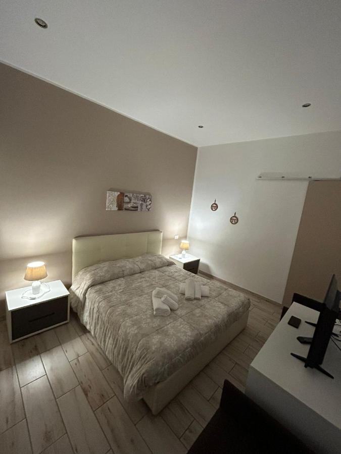סירקוזה Lucia'S Rooms מראה חיצוני תמונה