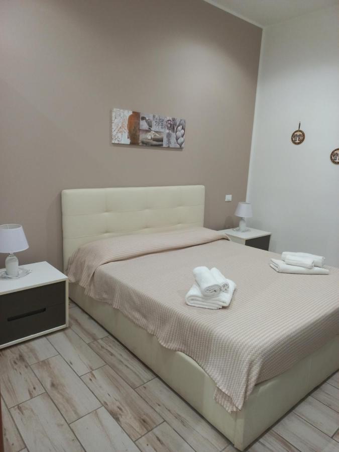 סירקוזה Lucia'S Rooms מראה חיצוני תמונה